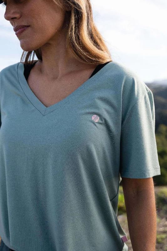 Relax Tee - LilypadLuxury T-Shirts